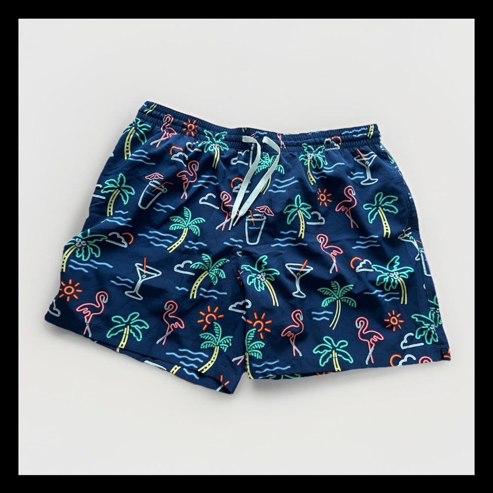 Chubbies 5.5” Cocktail Flamingo Palm Print Lined Beach Swim Trunks Shorts XXL